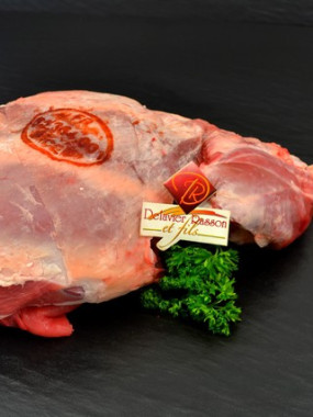 Gigot d'Agneau de Lait de Pâques avec os 